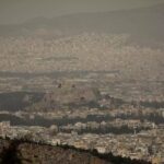 Αφρικανική σκόνη: Οι συνέπειες στην υγεία, οι τρόποι προστασίας και οι πιο ευπαθείς ομάδες
